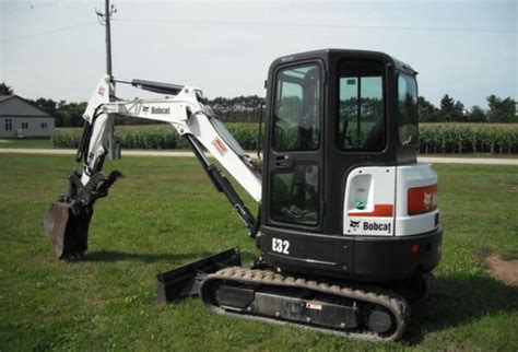 2 speed bobcat e32 mini excavator 75 hp 12 model|bobcat mini excavator size chart.